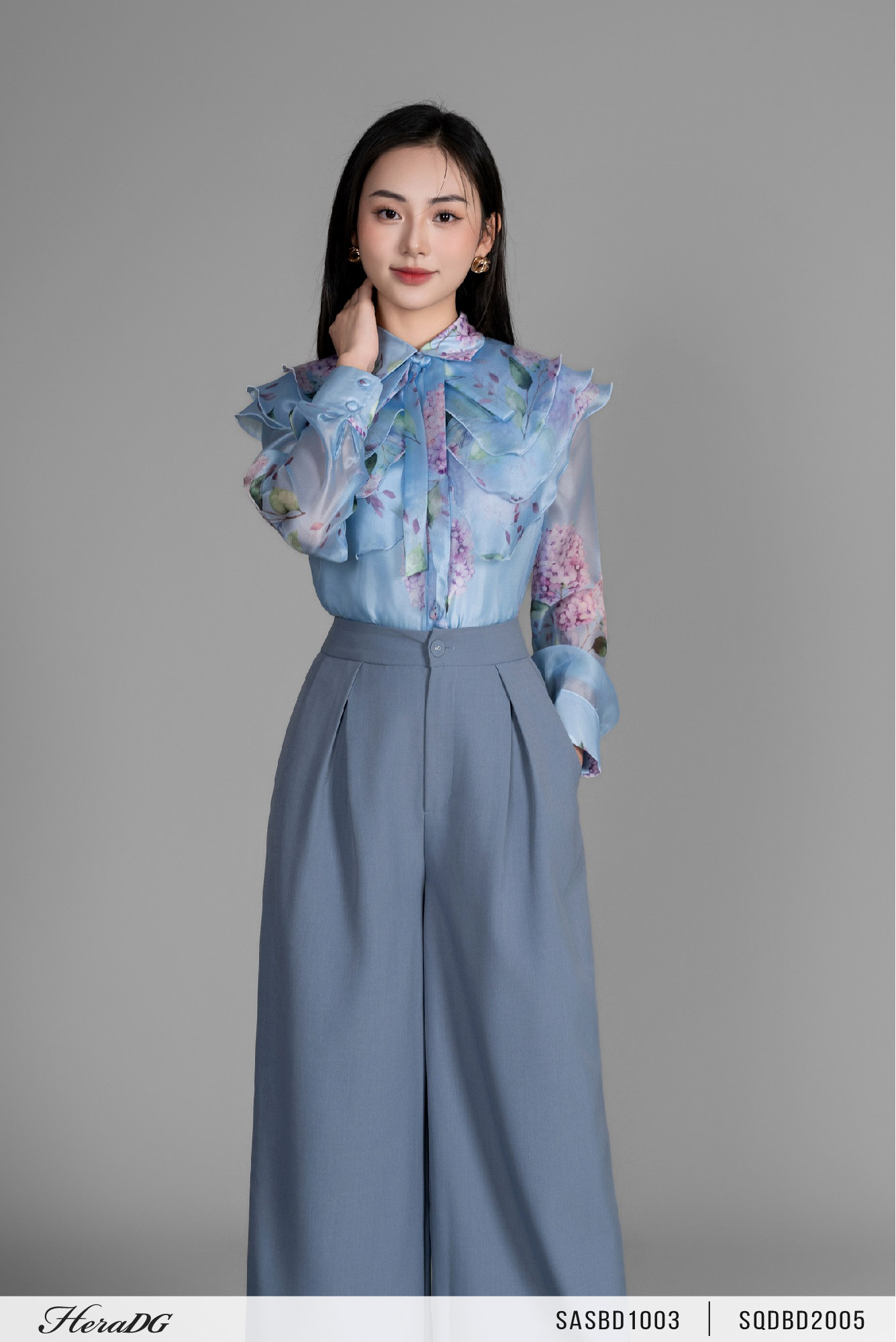 Ảnh của Quần suông xếp ly chồng